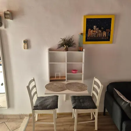 Mario Apartment Split